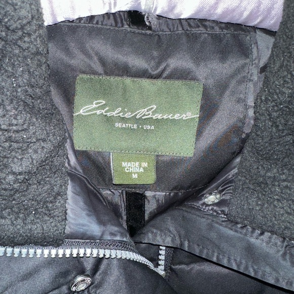 Eddie Bauer black goose down short coat MEDIUM - Picture 2 of 3